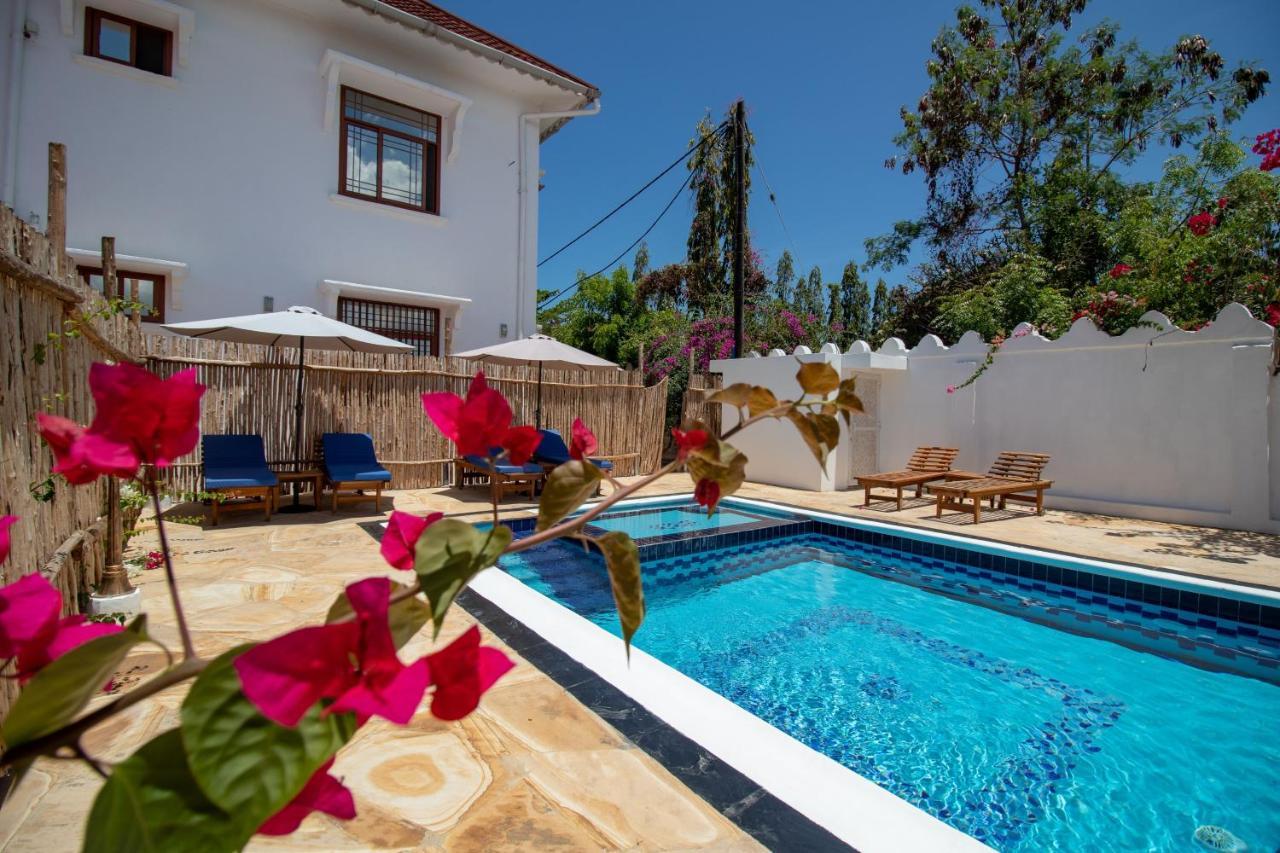 Sunny Palms Beach Bungalows Uroa Dış mekan fotoğraf